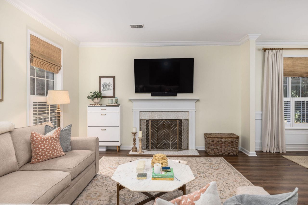 2412 Fulford Court Photo 9