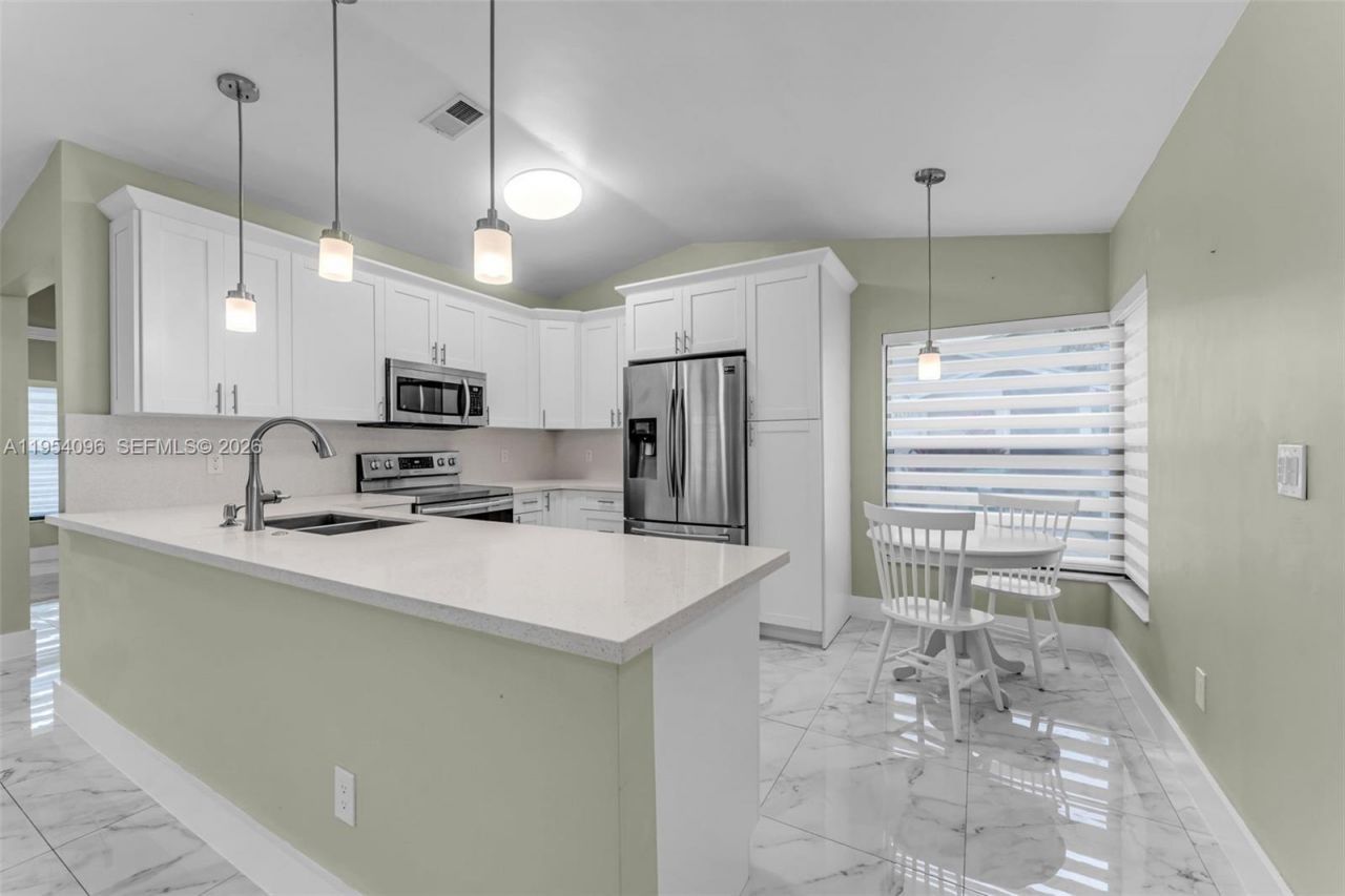 6445 SW 152nd Pl, Unit 6-45, Miami, FL 33193 Photo