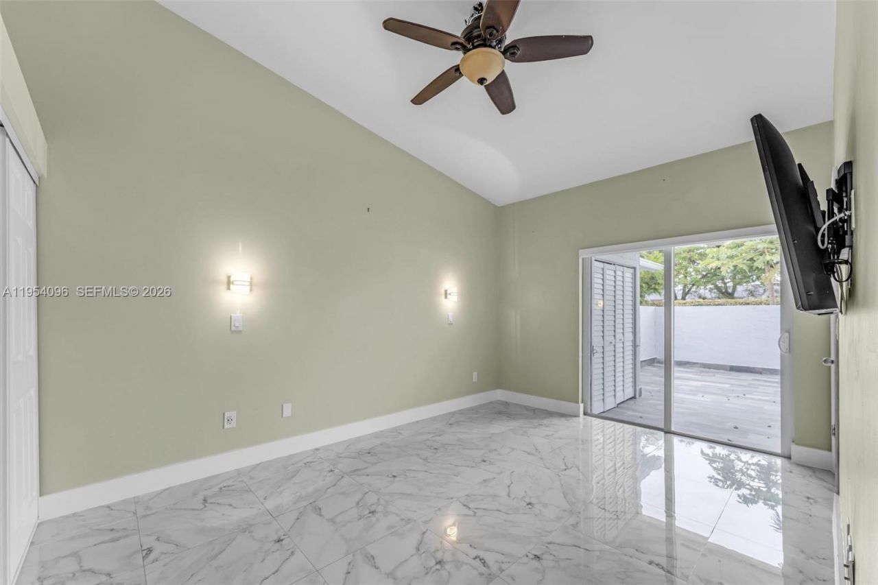 6445 SW 152nd Pl, Unit 6-45, Miami, FL 33193 Photo