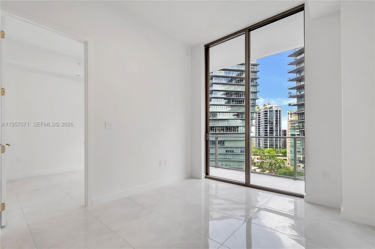 2655 S Bayshore Dr, Unit 1107, Miami, FL 33133 Photo