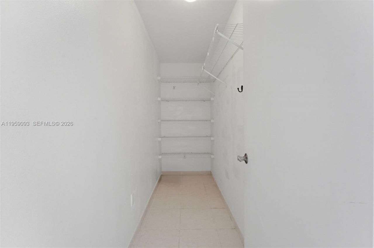 441 Valencia Ave, Unit 302, Coral Gables, FL 33134 Photo