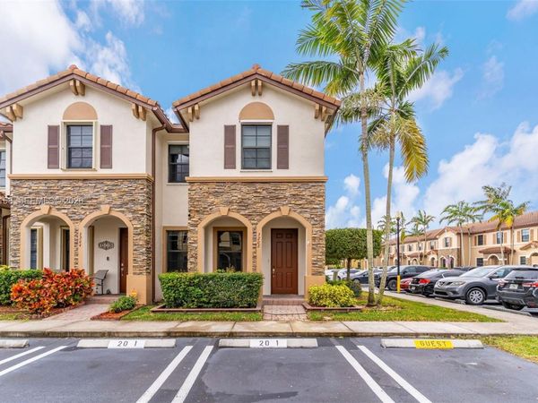 3202 SE 6th St, Homestead, FL 33033