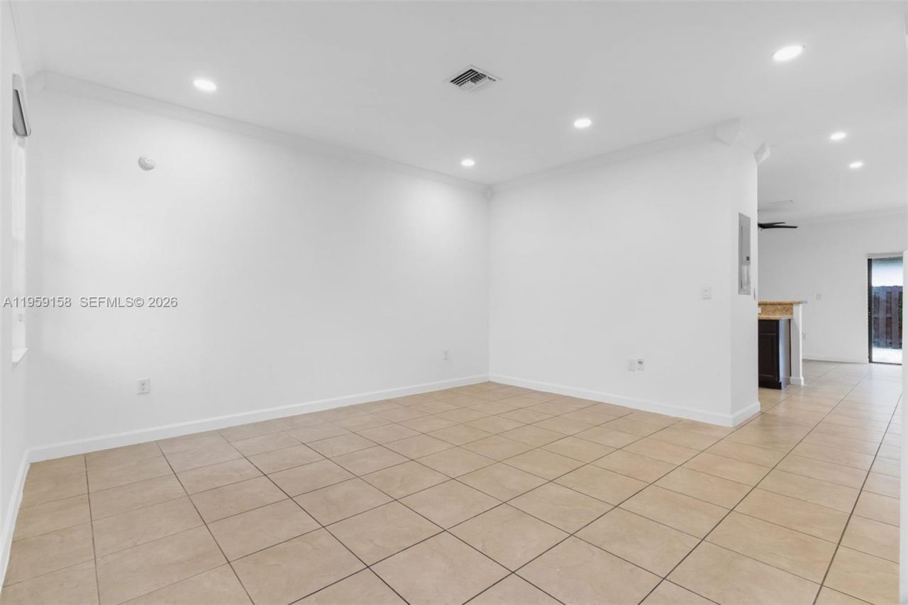 3202 SE 6th St, Homestead, FL 33033 Photo