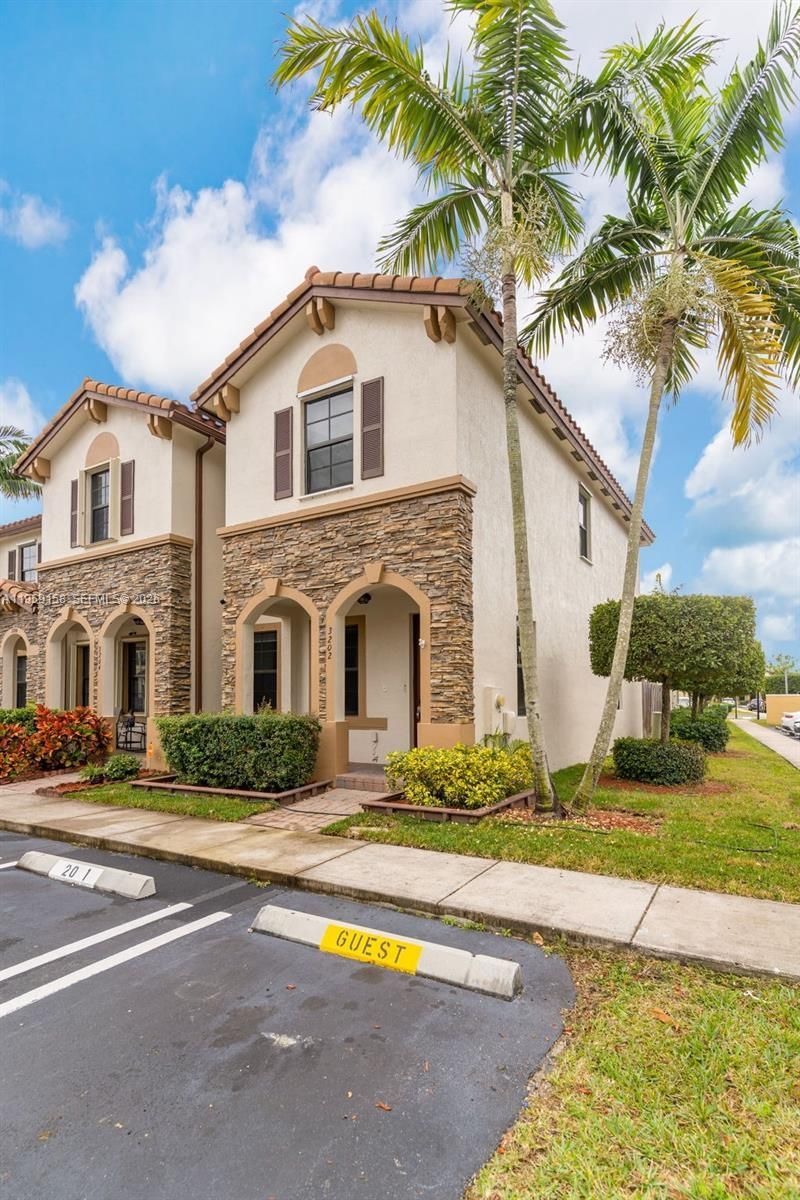 3202 SE 6th St, Homestead, FL 33033 Photo