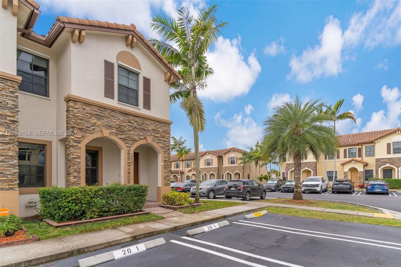 3202 SE 6th St, Homestead, FL 33033 Photo