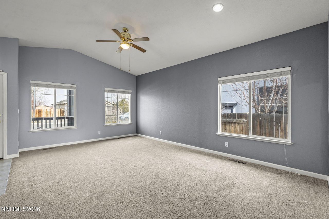 750 W Golden Valley Road, Reno, NV 89506 Photo