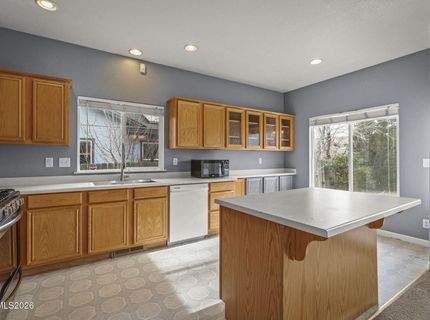 750 W Golden Valley Road, Reno, NV 89506 Photo