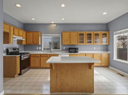 750 W Golden Valley Road, Reno, NV 89506 Photo