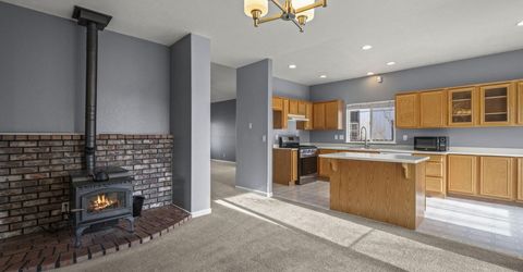 750 W Golden Valley Road, Reno, NV 89506 Photo