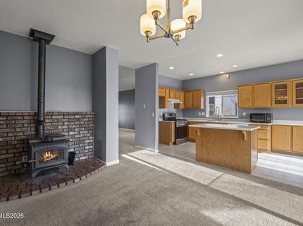 750 W Golden Valley Road, Reno, NV 89506 Photo