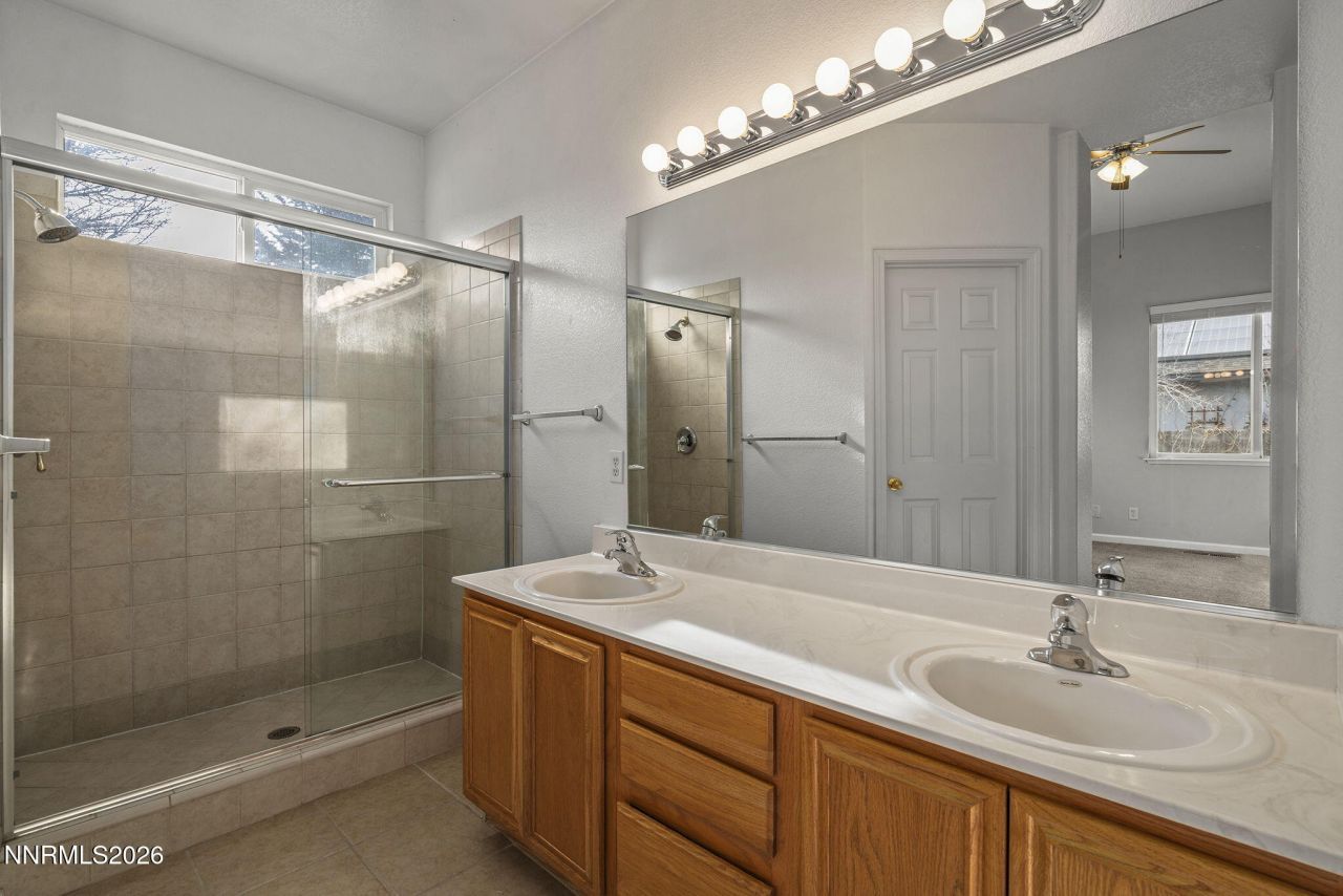 750 W Golden Valley Road, Reno, NV 89506 Photo