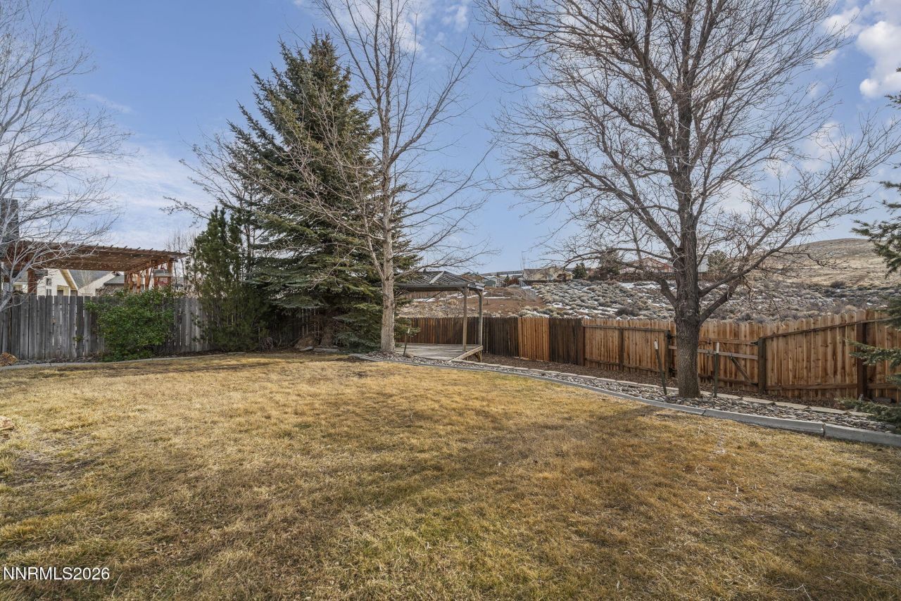 750 W Golden Valley Road, Reno, NV 89506 Photo