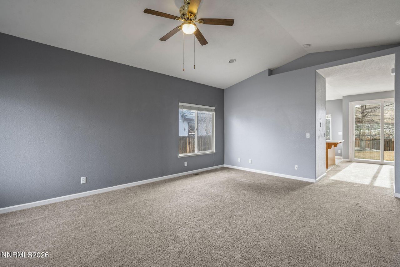 750 W Golden Valley Road, Reno, NV 89506 Photo