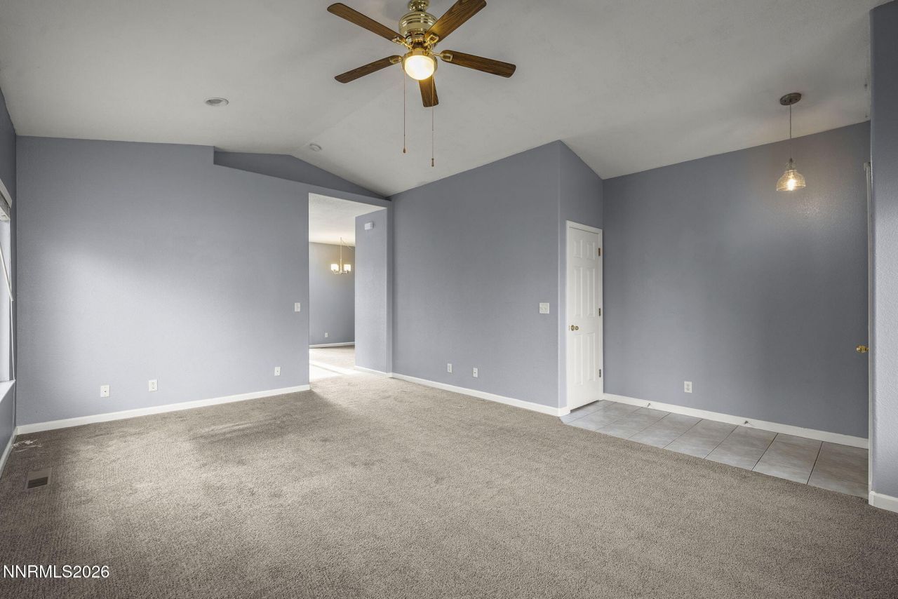 750 W Golden Valley Road, Reno, NV 89506 Photo