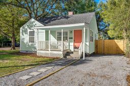 1436 E Montague Avenue photo 4