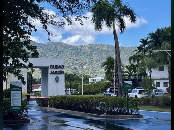 30 VILLAS DE GOLF AT CUIDAD JARDIN, Unit I, Gurabo, PR 00777