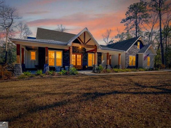 333 Bluffs Landing, Waverly, GA 31565