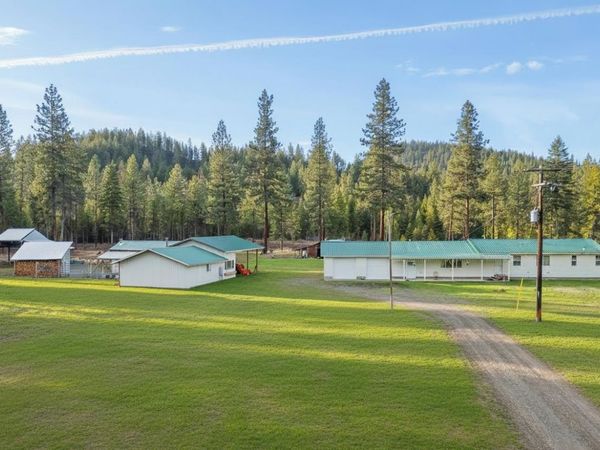 3714 Sand Creek Rd, Kettle Falls, WA 99141
