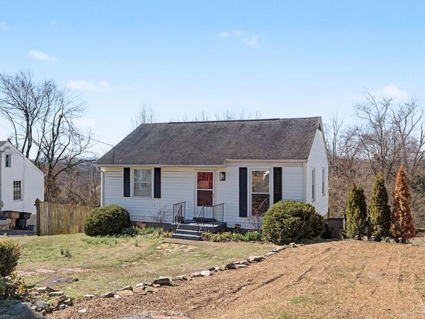 3827 Sentinel Dr , Nashville, TN 37209