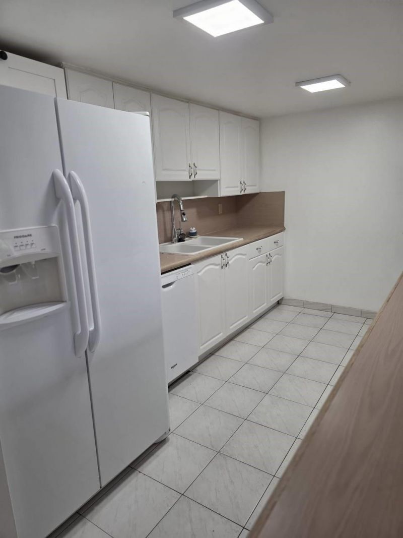 1001 Three Islands Boulevard, Unit 36, Hallandale Beach, FL 33009 Photo