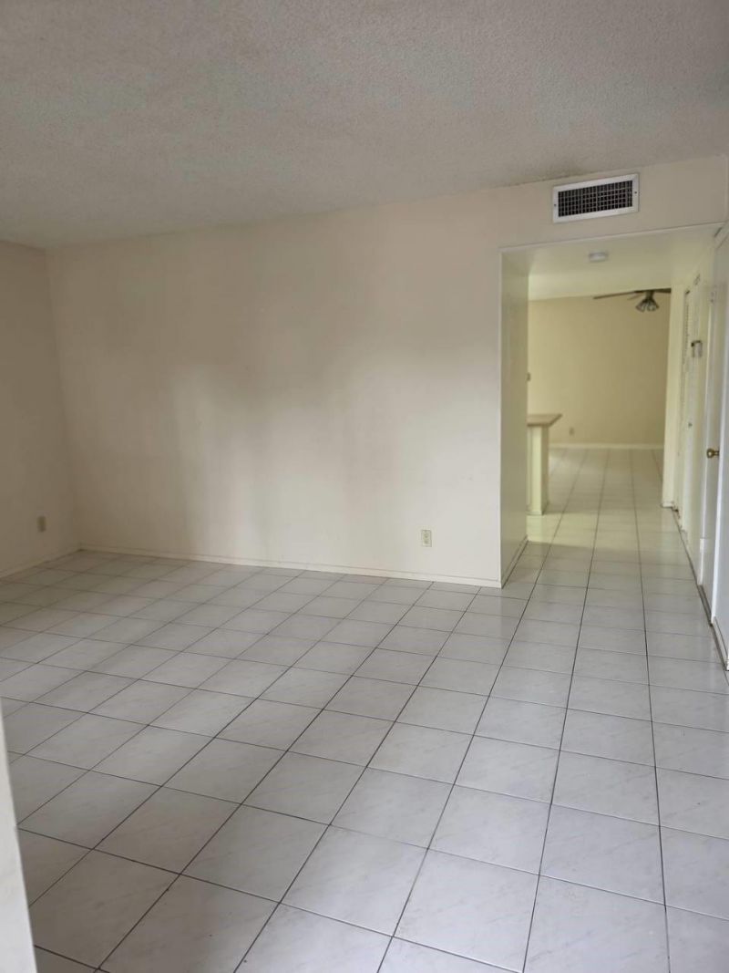 1001 Three Islands Boulevard, Unit 36, Hallandale Beach, FL 33009 Photo