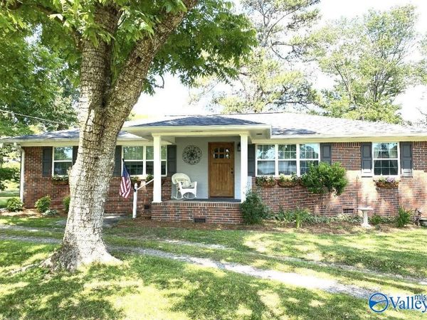 1464 Oak Drive, Boaz, AL 35956