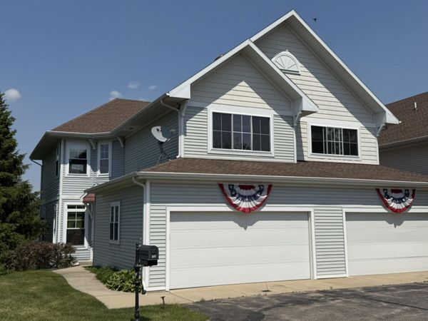 189 Mill Pond Drive, Unit 7, Middleville, MI 49333