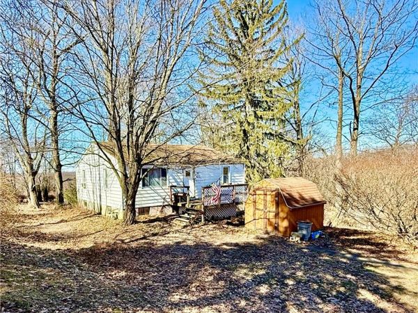 701 Chicora Rd, Chicora, PA 16025