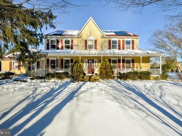 374 VILLAGE ROAD E, PRINCETON JUNCTION, NJ 08550