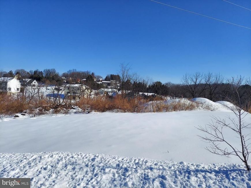 222 Sunset Circle, Red Lion, PA 17356 Main Photo