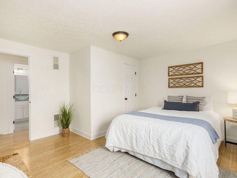 1015 Highland Street, Columbus, OH 43201 Photo 24