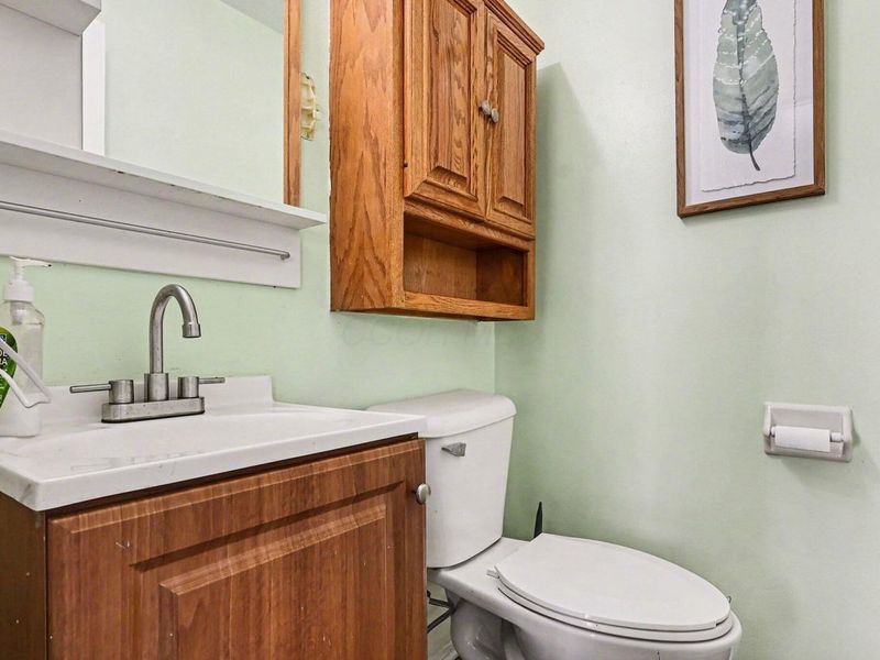 621 Simbury Street , Columbus, OH 43228 Photo 13