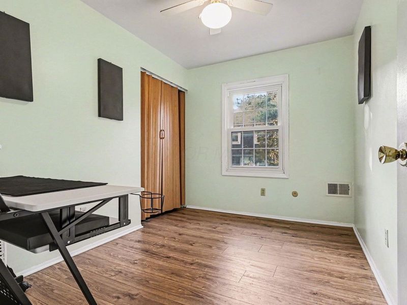 621 Simbury Street , Columbus, OH 43228 Photo 19