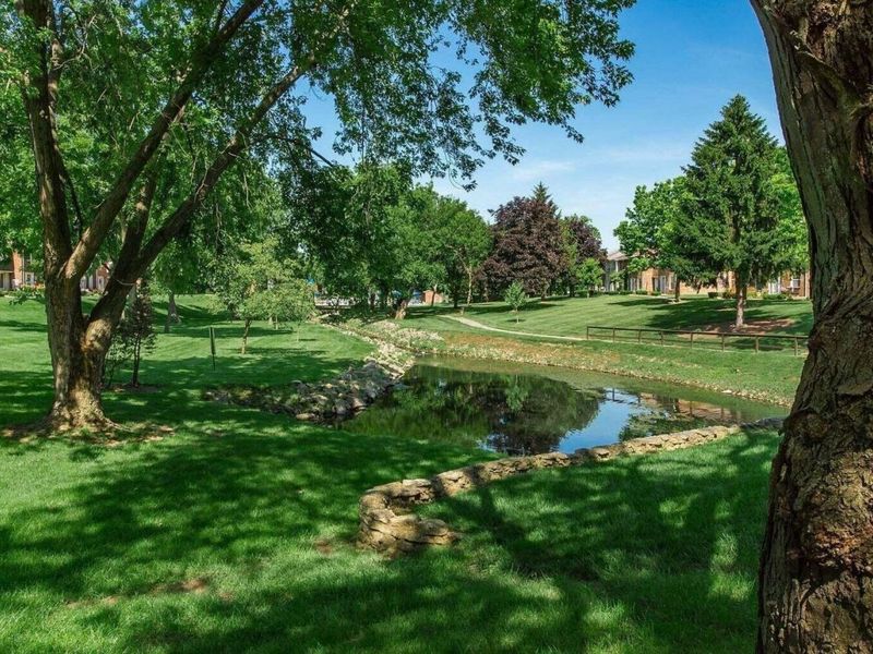 621 Simbury Street , Columbus, OH 43228 Photo 26