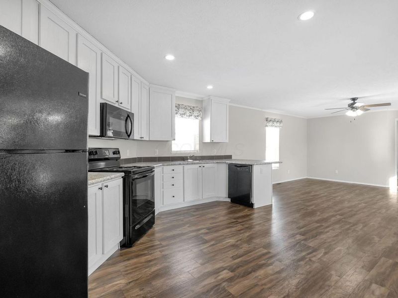 22 Skyline Drive, Ashville, OH 43103 Photo 14