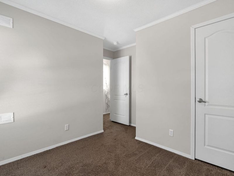 22 Skyline Drive, Ashville, OH 43103 Photo 17