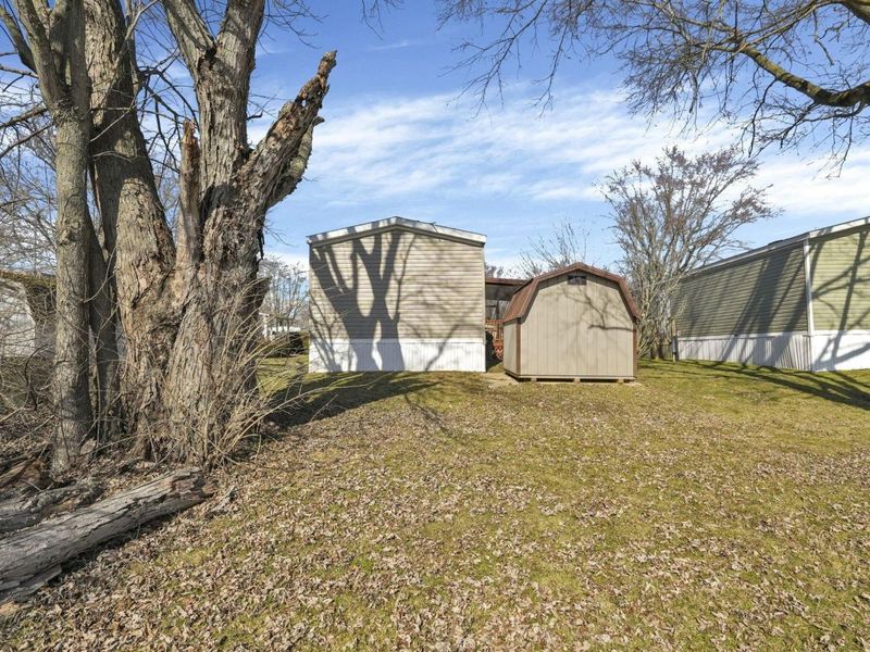 22 Skyline Drive, Ashville, OH 43103 Photo 25