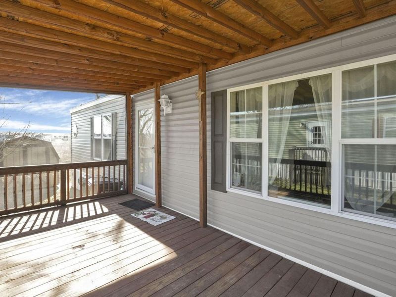 22 Skyline Drive, Ashville, OH 43103 Photo 5