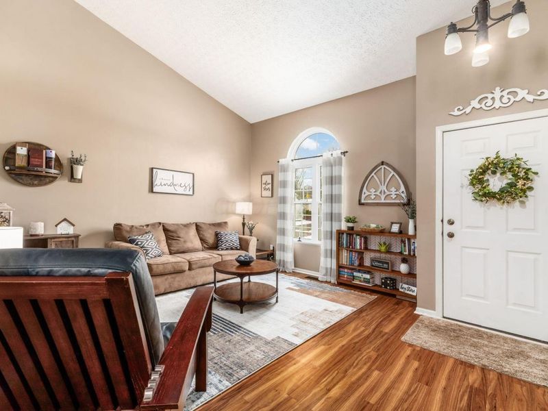 411 Broadview Court, Pataskala, OH 43062 Photo 9