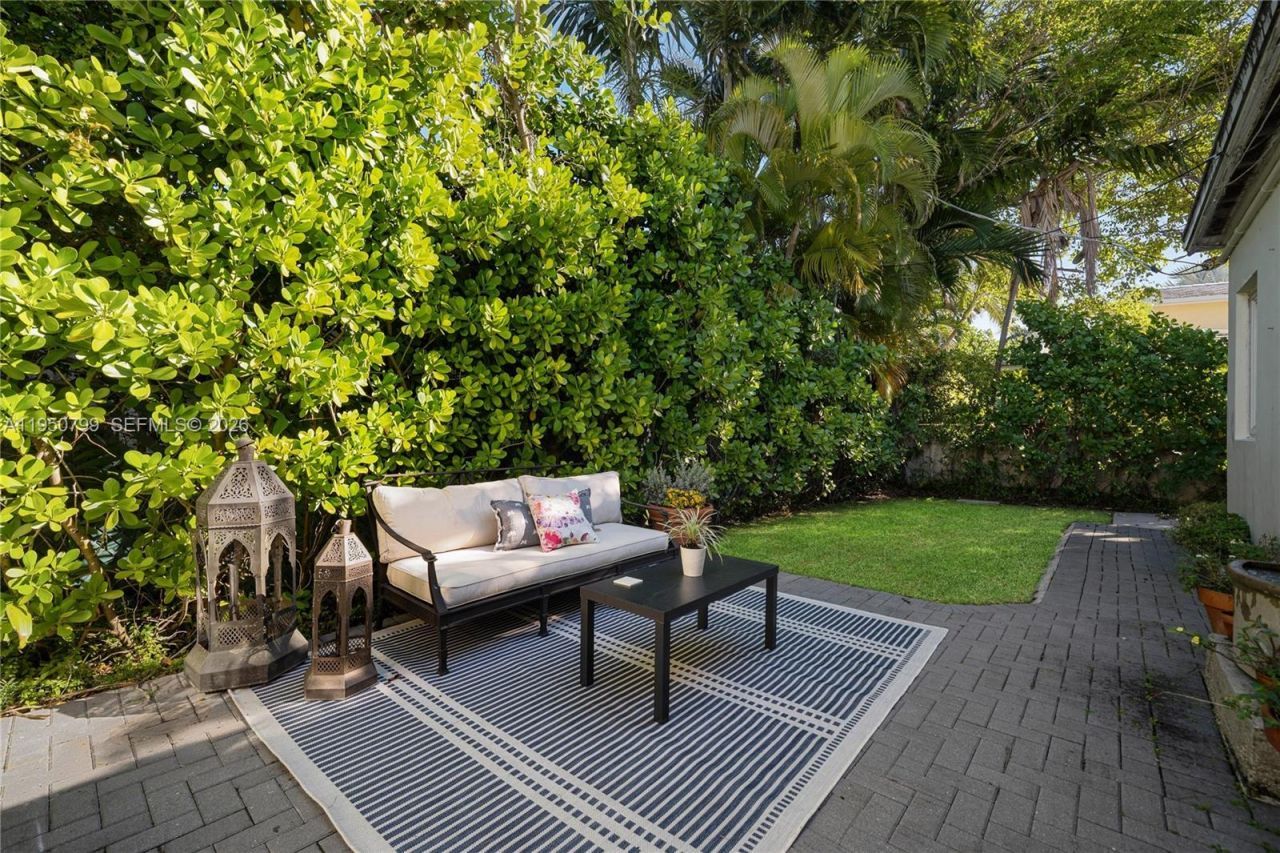 463 W 62nd St, Miami Beach, FL 33140 Photo