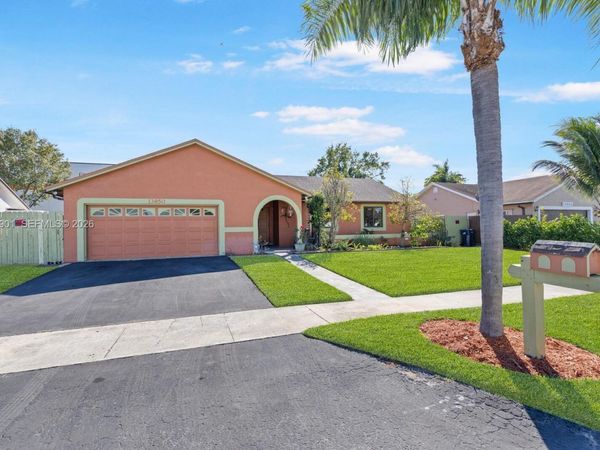 13850 SW 285th Ter, Homestead, FL 33033
