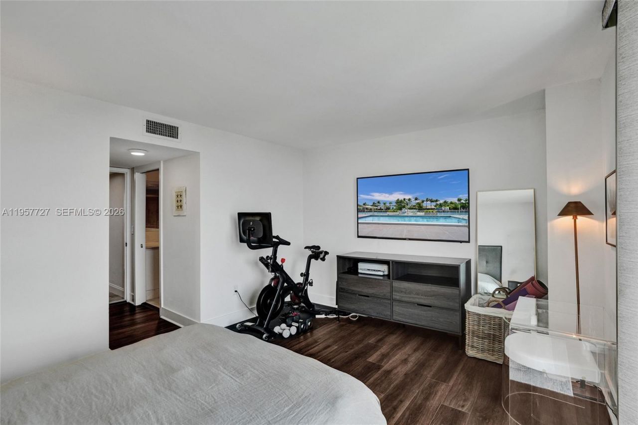 10000 W Bay Harbor Dr , Unit PH23, Bay Harbor Islands, FL 33154 Photo