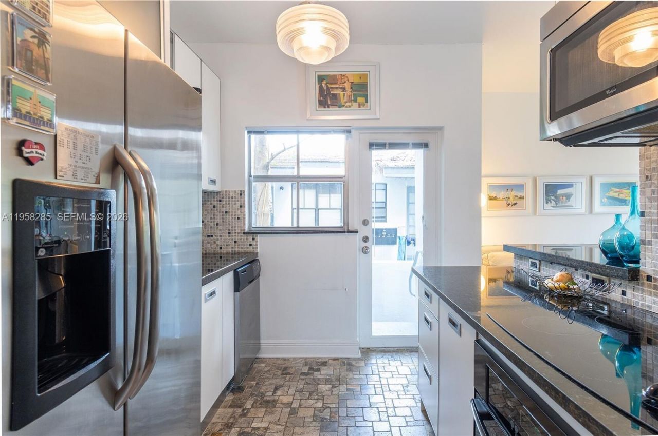 1600 Michigan Ave, Unit 3, Miami Beach, FL 33139 Photo