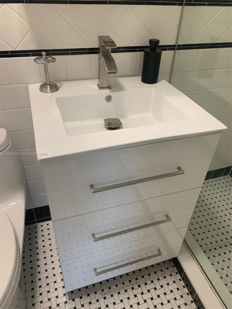 1600 Michigan Ave, Unit 3, Miami Beach, FL 33139 Photo