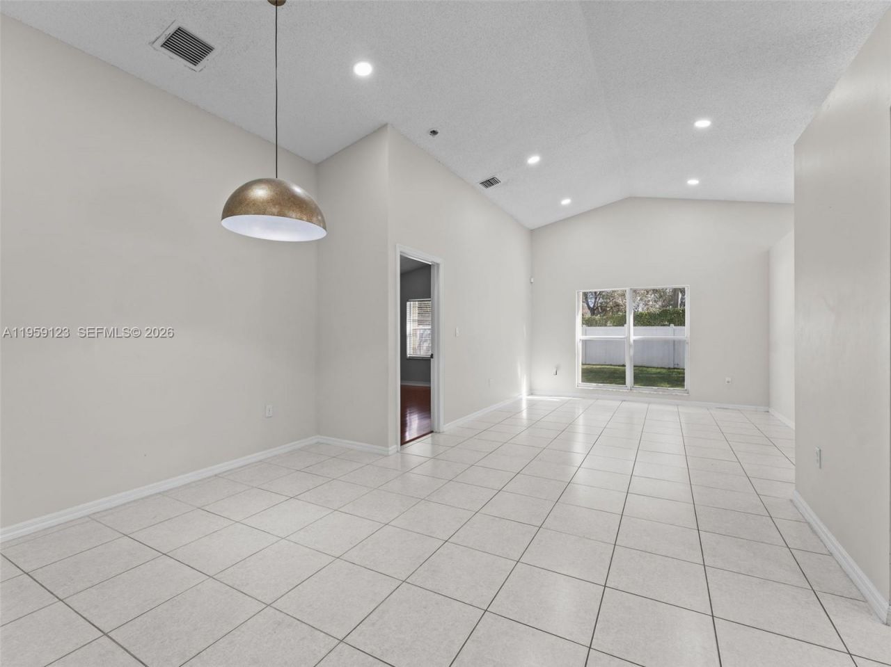 1861 NW 142nd Ter, Pembroke Pines, FL 33028 Photo