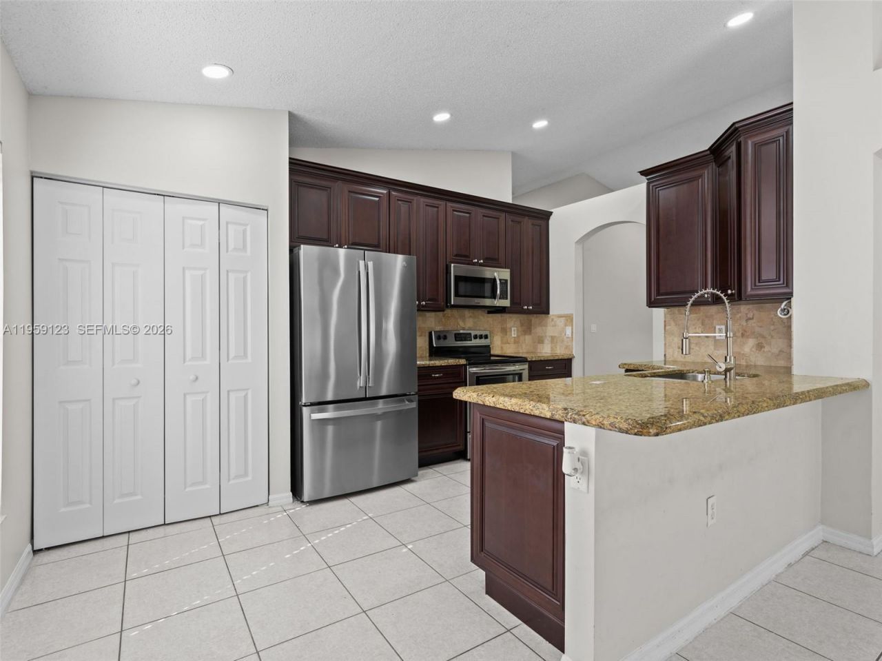 1861 NW 142nd Ter, Pembroke Pines, FL 33028 Photo