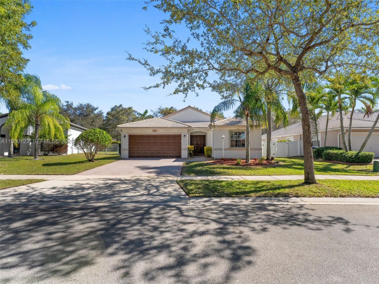 1861 NW 142nd Ter, Pembroke Pines, FL 33028 Photo