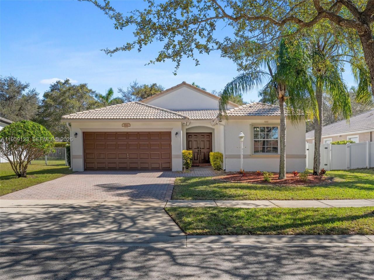 1861 NW 142nd Ter, Pembroke Pines, FL 33028 Photo