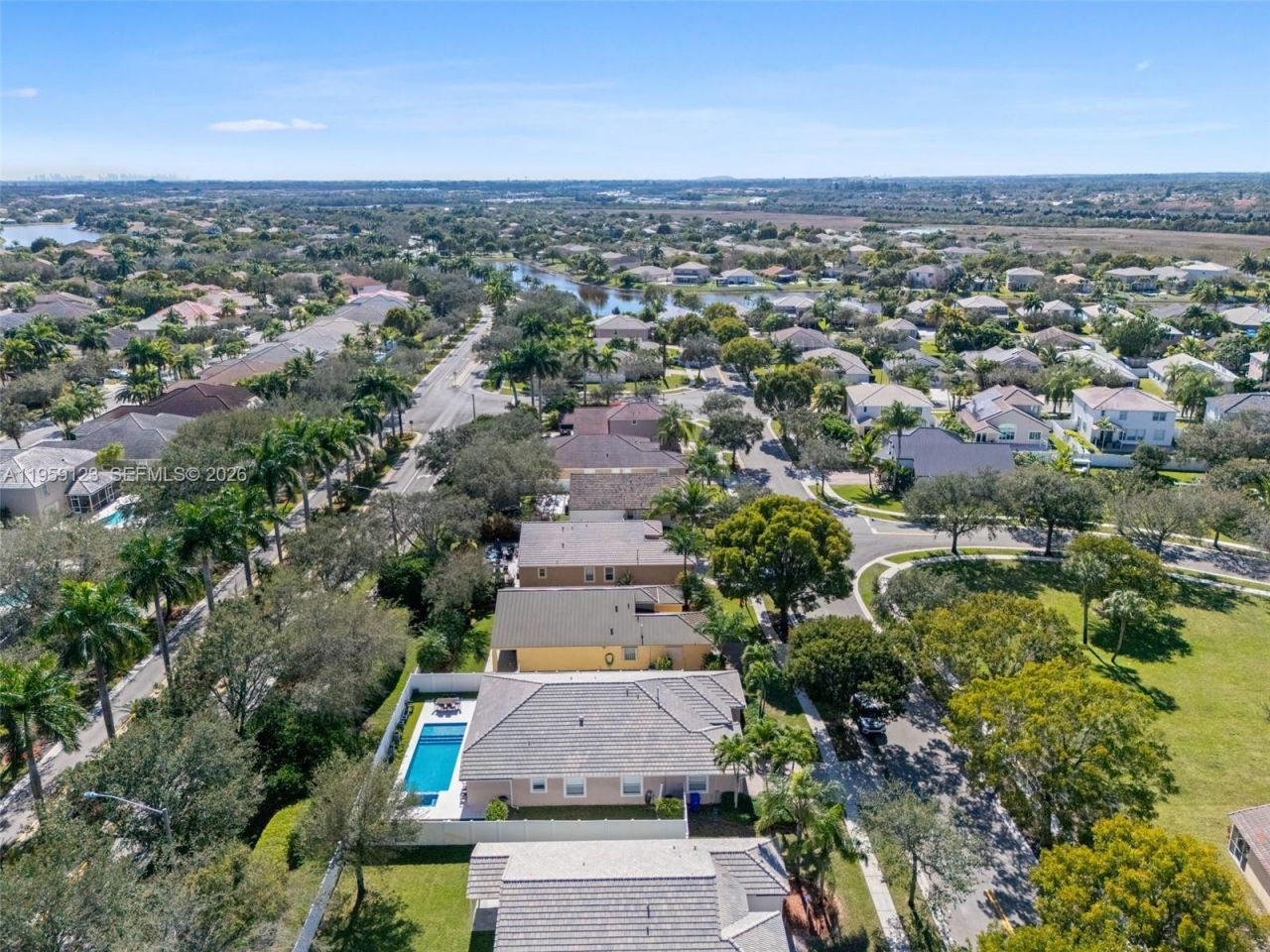 1861 NW 142nd Ter, Pembroke Pines, FL 33028 Photo