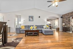 328 Mckendree Ln. photo 4